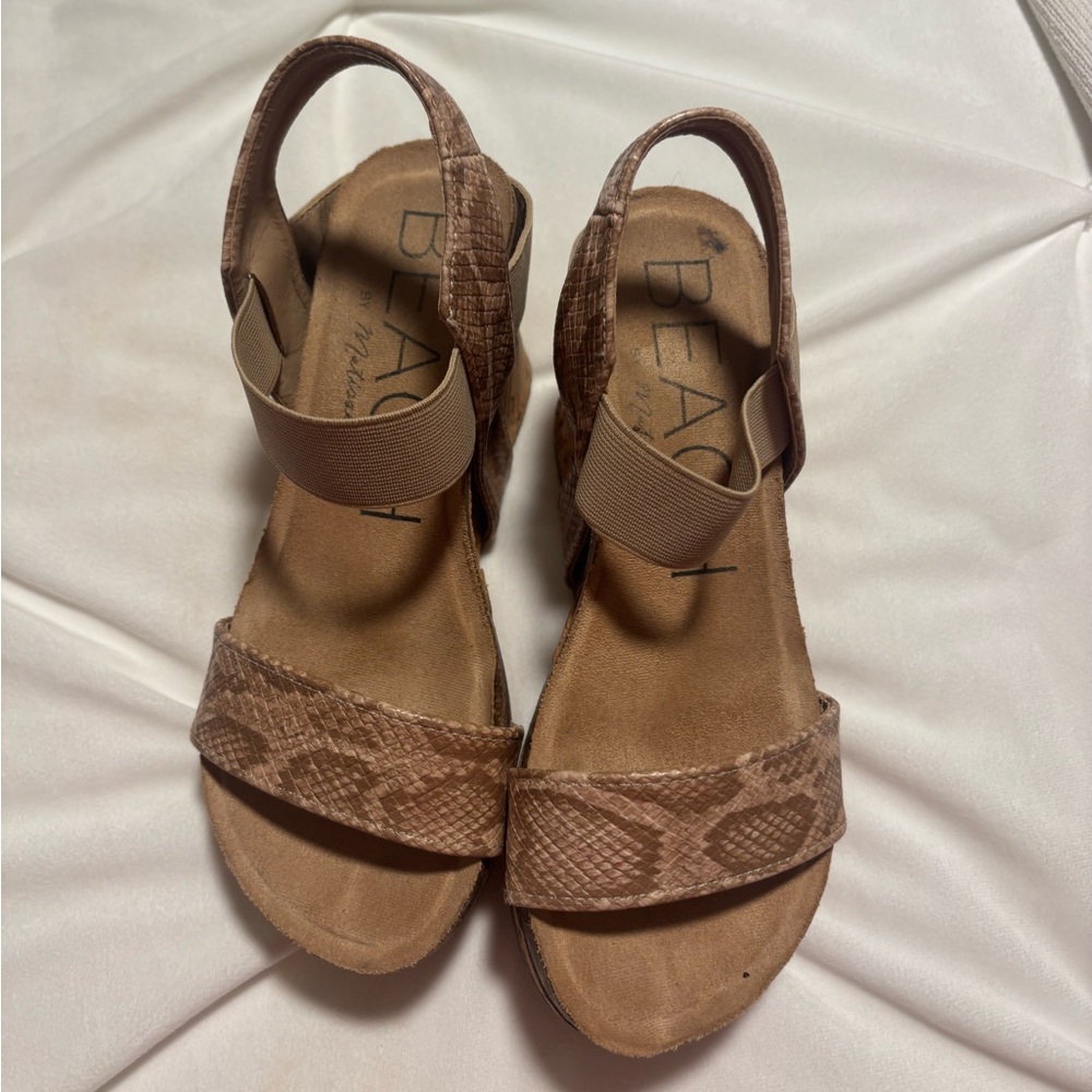 Women's Tan Sandals